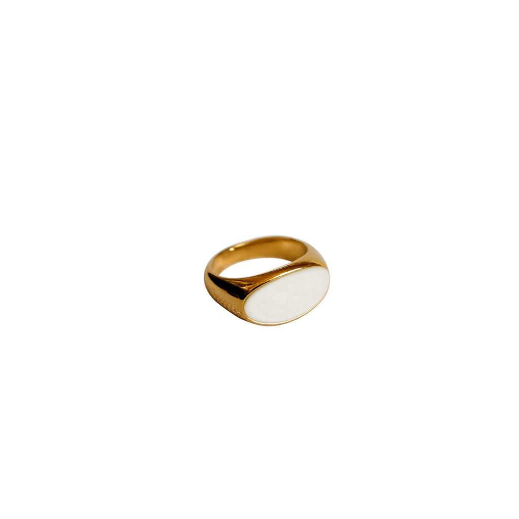 Luna Oval Ring