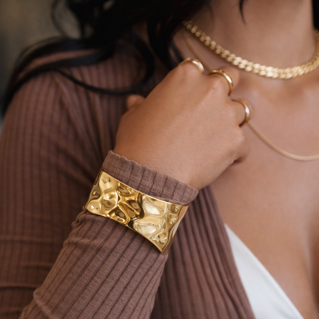 The Valencia Cuff