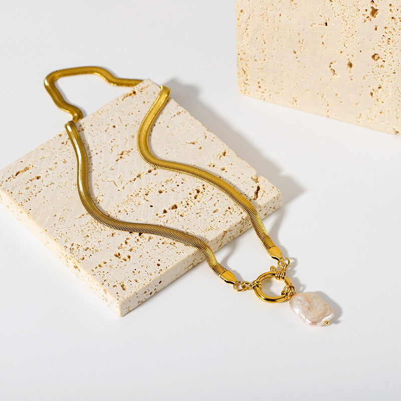 Isla Pearl Necklace
