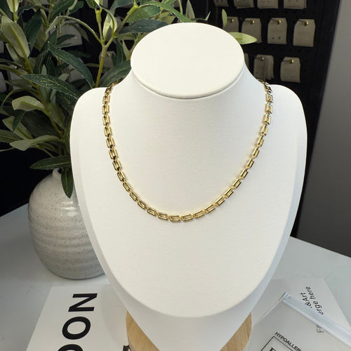 Ava Link Necklace